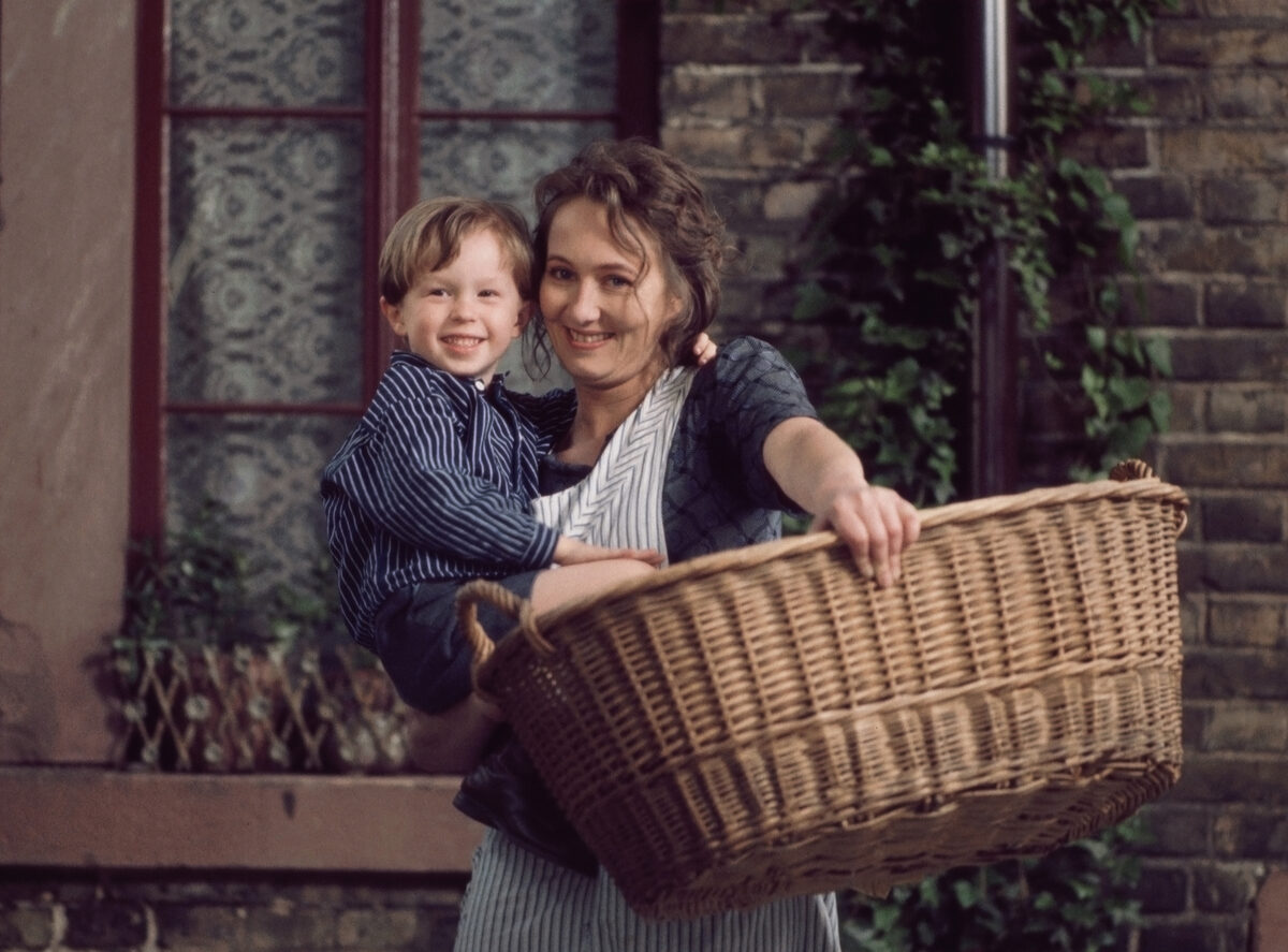 Katharina mit ihrem Sohn Johann